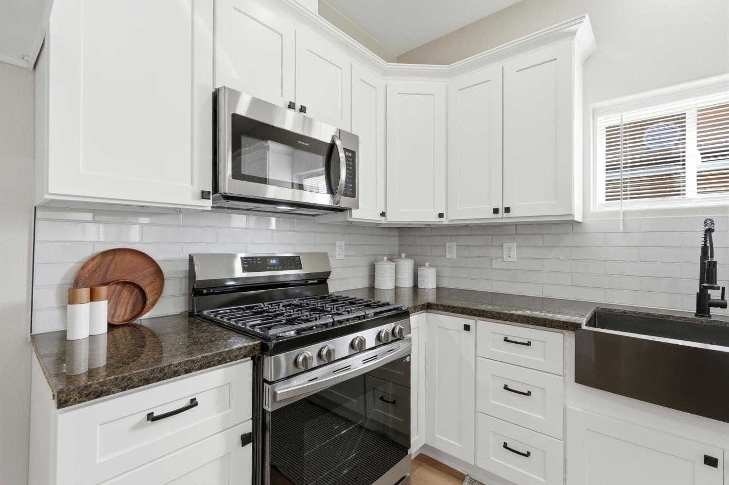 1225 Union St, Kingsburg, CA 93631