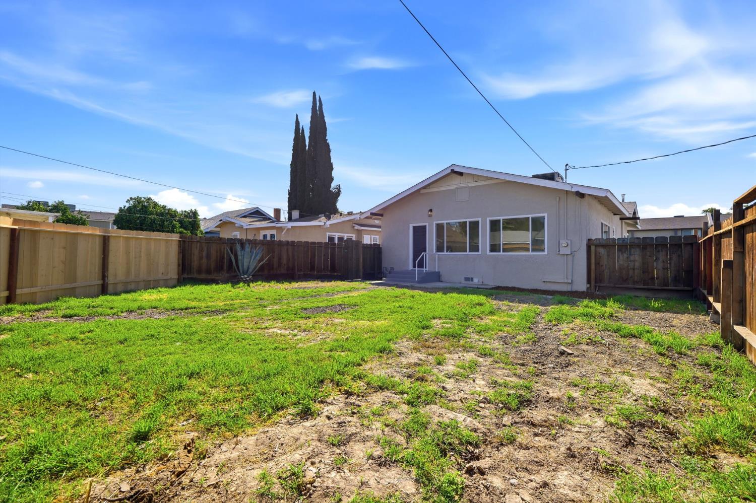 1225 Union St, Kingsburg, CA 93631