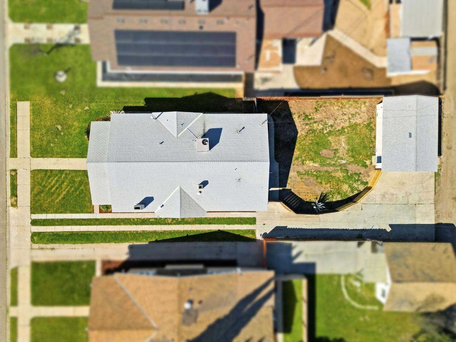 1225 Union St, Kingsburg, CA 93631