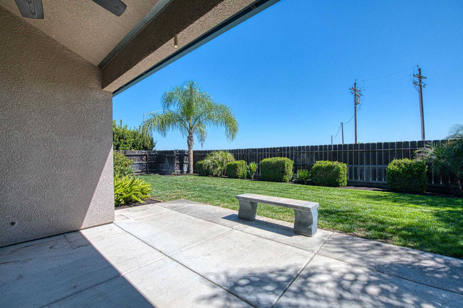 2952 25Th Ave, Kingsburg, CA 93631