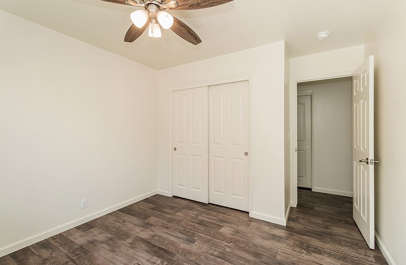 1535 Morgan Dr, Kingsburg, CA 93631