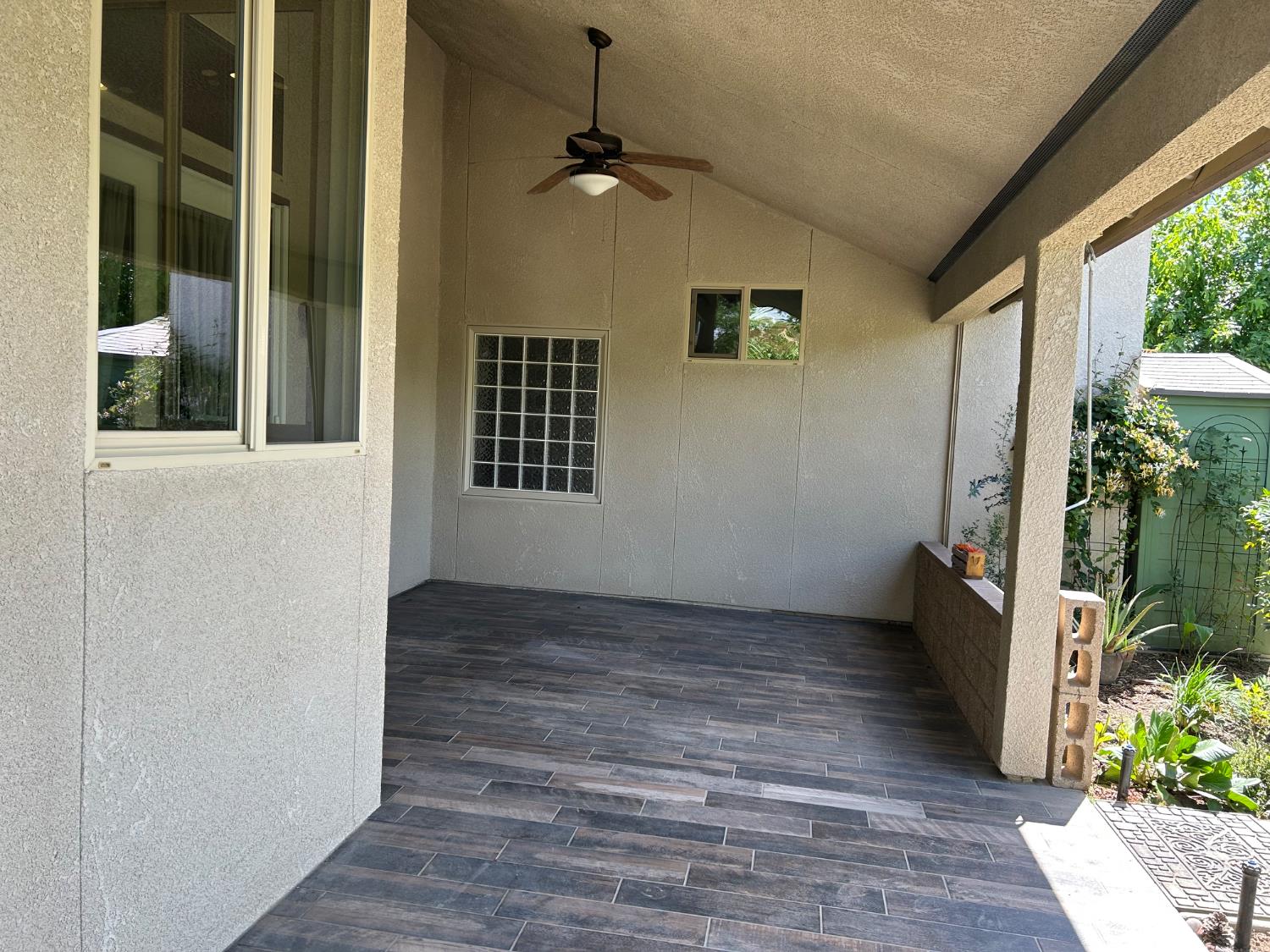 2877 23rd Ct, Kingsburg, CA 93631