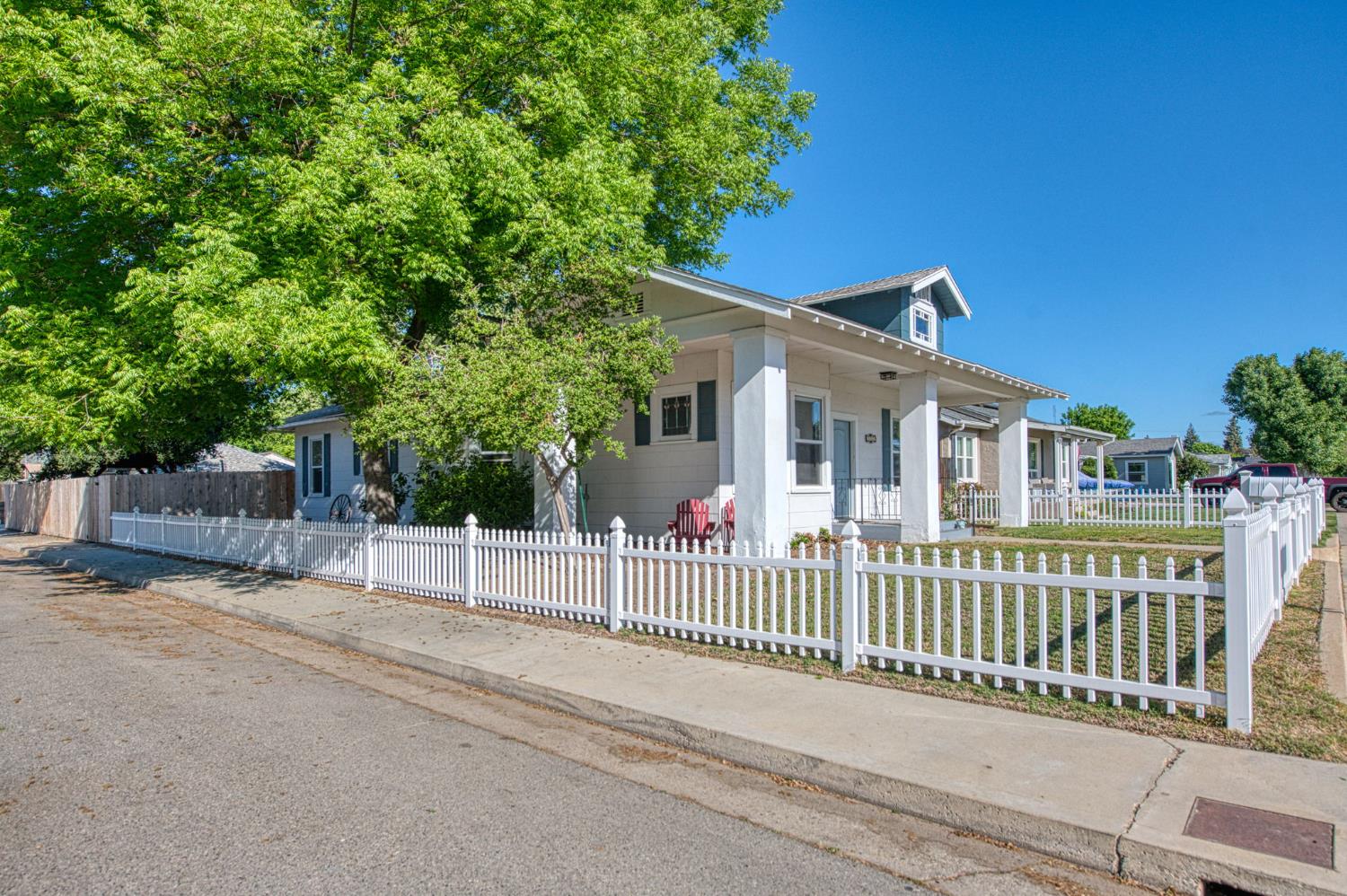 1601 19th Ave, Kingsburg, CA 93631