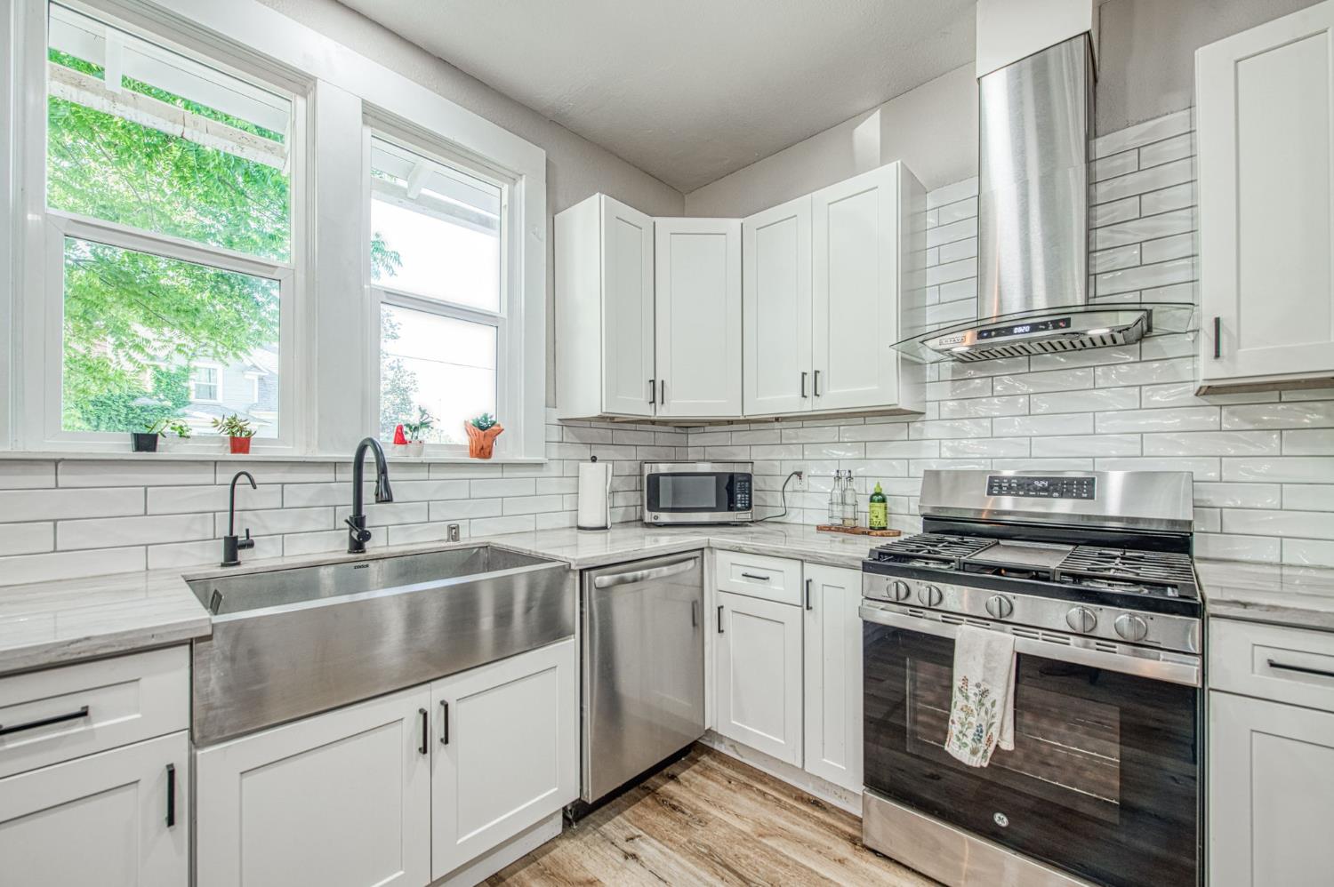 1601 19th Ave, Kingsburg, CA 93631