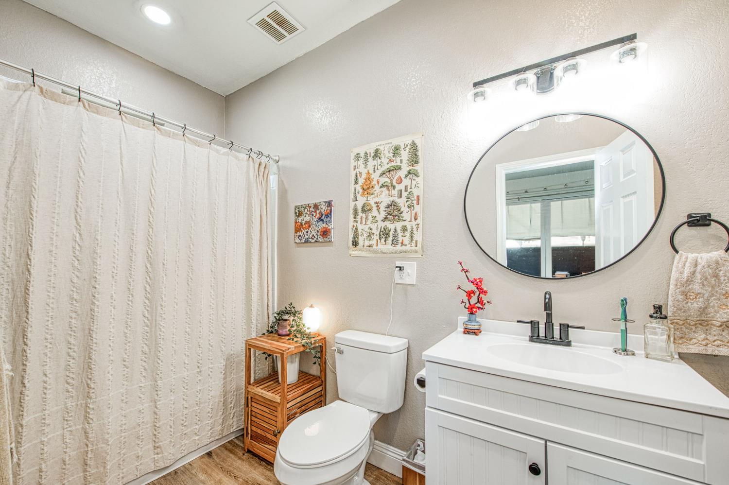 1601 19th Ave, Kingsburg, CA 93631